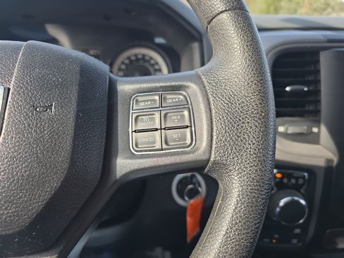 Used 2017 RAM 1500 Express image 21