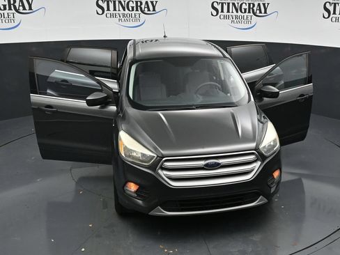Used 2017 Ford Escape SE FWD image 33