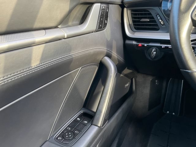 Used 2020 Porsche 911 Carrera 4S w/ Sport Package AWD/4WD image 26