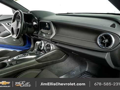 Certified 2023 Chevrolet Camaro LT w/ Technology Package image 22