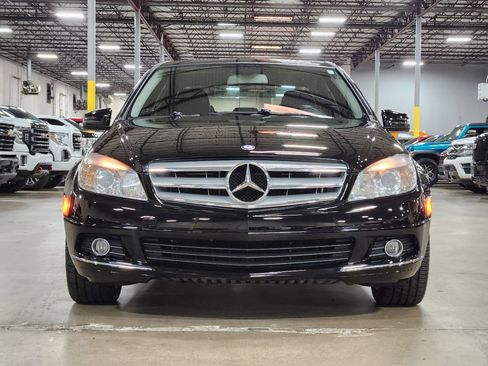 Used 2011 Mercedes-Benz C 300 4MATIC Sedan image 2