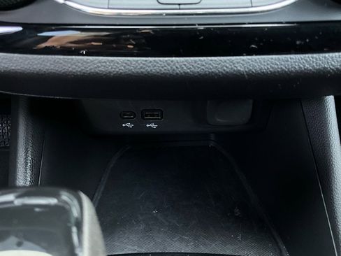 Used 2025 Buick Envista Sport Touring image 24