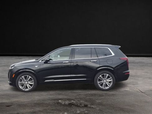 Certified 2025 Cadillac XT6 Premium Luxury image 9