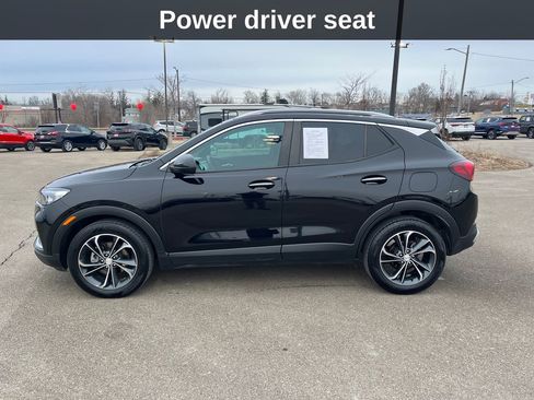 Used 2021 Buick Encore GX Select image 2