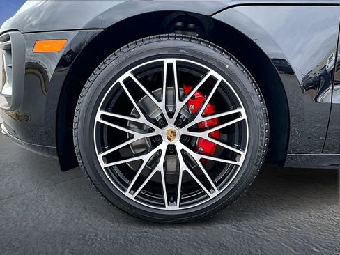 New 2026 Porsche Macan S image 11