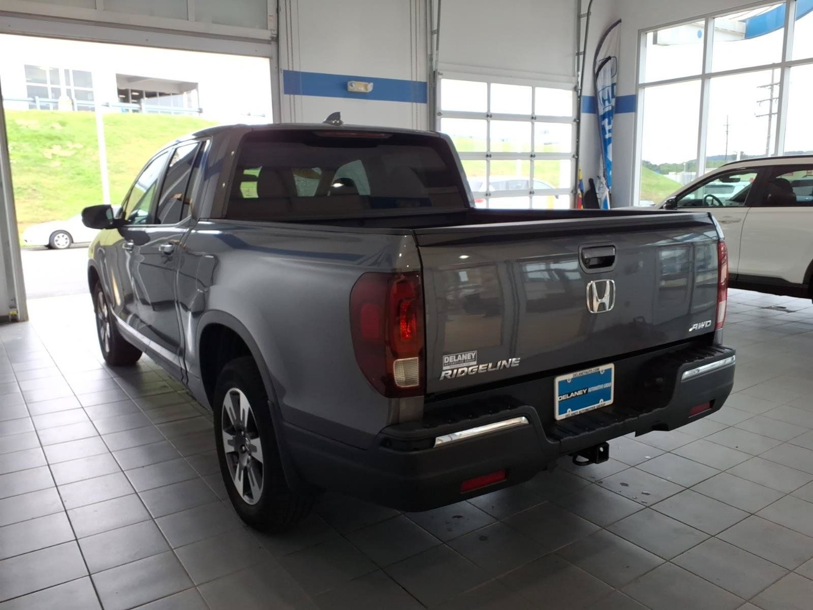 Used 2017 Honda Ridgeline RTL image 7