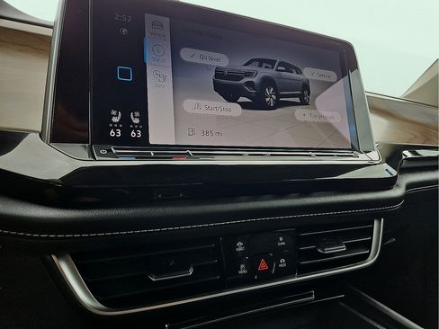 Used 2025 Volkswagen Atlas SE FWD image 17