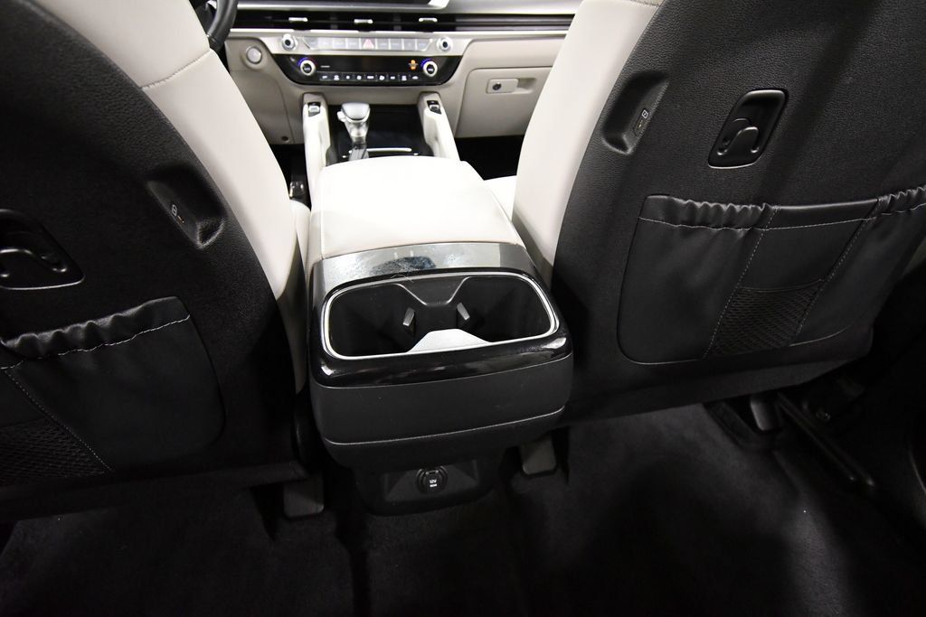 Certified 2024 Kia Telluride S w/ S Sunroof Package AWD/4WD image 17
