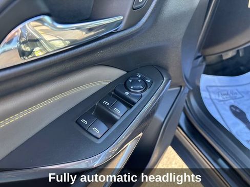 Used 2025 Chevrolet Trax ACTIV w/ Sunroof Package FWD image 13