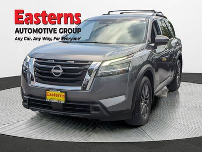 Used 2022 Nissan Pathfinder SV