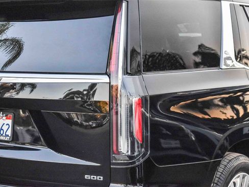 Used 2021 Cadillac Escalade Premium Luxury w/ Driver Assist Tech Package image 7