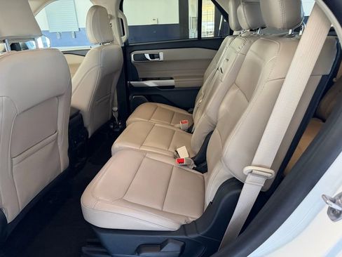 Used 2024 Ford Explorer XLT w/ Equipment Group 202A image 15