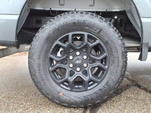 New 2026 Ford F150 XLT w/ Equipment Group 302A MID AWD/4WD image 11