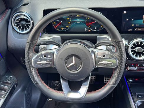 Used 2022 Mercedes-Benz GLB 250 w/ AMG Line image 20