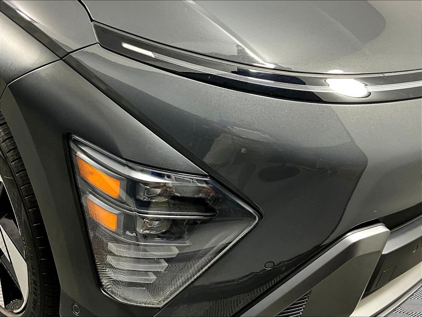 Used 2025 Hyundai Kona Limited FWD image 32
