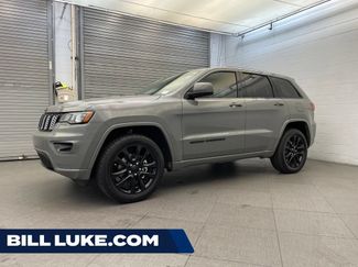 Used 2020 Jeep Grand Cherokee Altitude RWD video 1