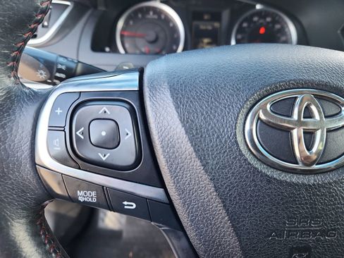 Used 2017 Toyota Camry LE image 21