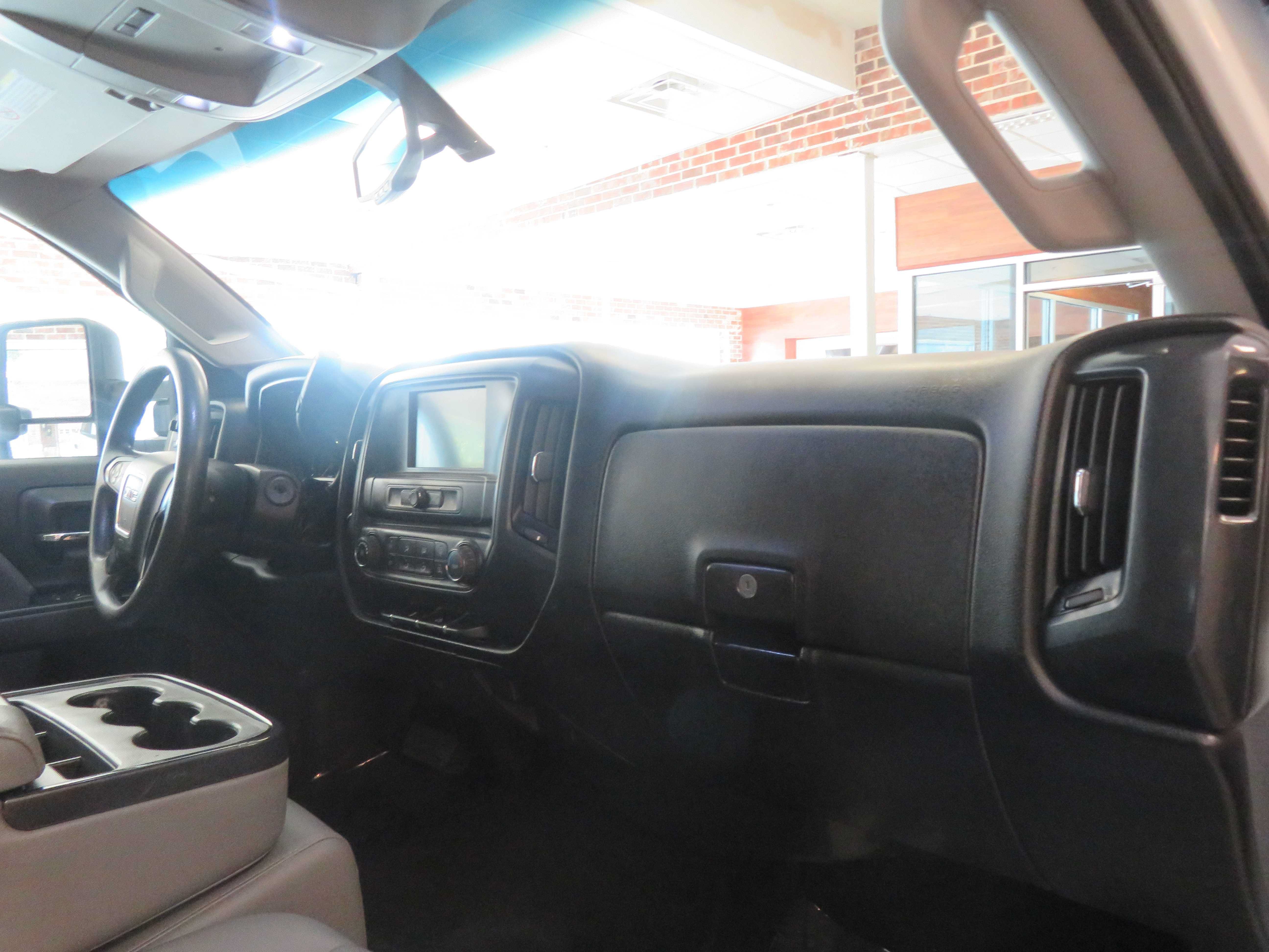 Used 2018 GMC Sierra 2500 4x4 Crew Cab image 29