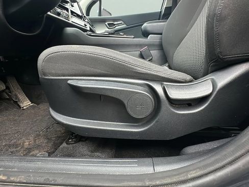 Used 2023 Kia Sportage LX image 24