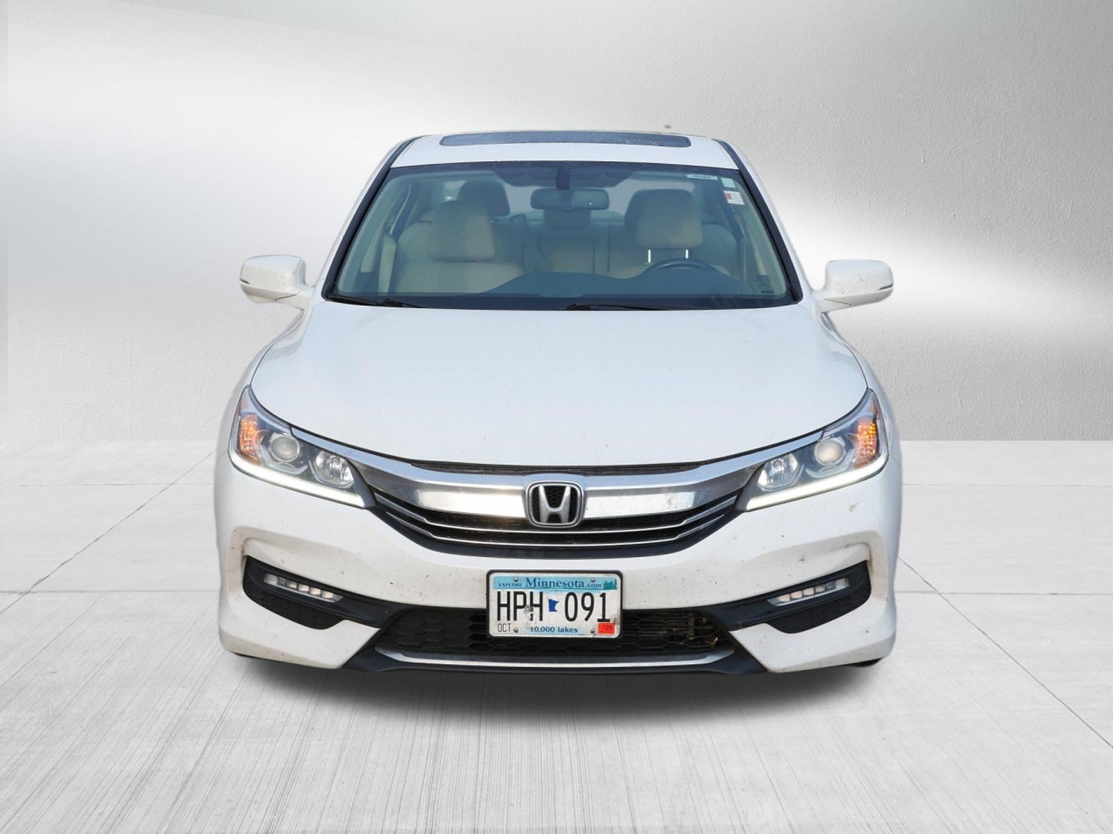 Used 2016 Honda Accord EX-L image 2