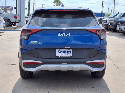 Used 2025 Kia Sportage EX image 6
