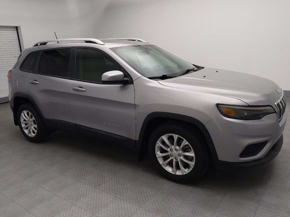 Used 2020 Jeep Cherokee Latitude FWD image 11