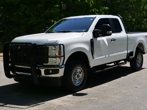 Used 2023 Ford F350 XL w/ XL Chrome Package AWD/4WD image 6