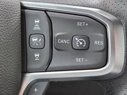New 2026 RAM 1500 Express AWD/4WD image 21