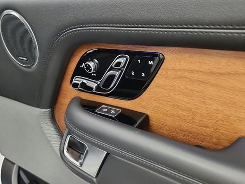 Used 2019 Land Rover Range Rover Supercharged AWD/4WD image 24