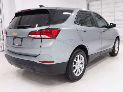 Used 2024 Chevrolet Equinox LS w/ Driver Confidence II Package FWD image 28