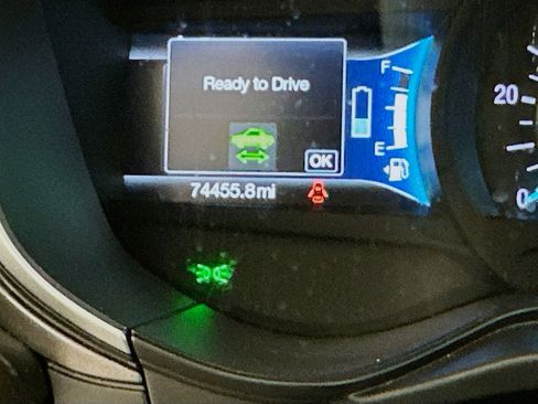 Used 2019 Ford Fusion SEL image 19