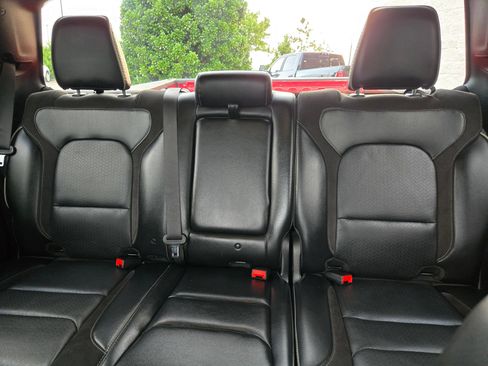 Used 2024 RAM 1500 Laramie RWD image 13