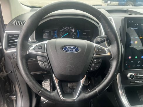 Used 2022 Ford Edge Titanium w/ Equipment Group 301A AWD/4WD image 22