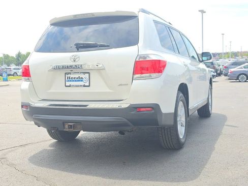 Used 2013 Toyota Highlander SE AWD/4WD image 8