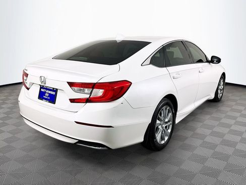 Used 2018 Honda Accord LX image 5
