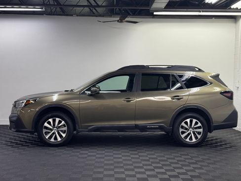 Used 2020 Subaru Outback Premium AWD/4WD image 3