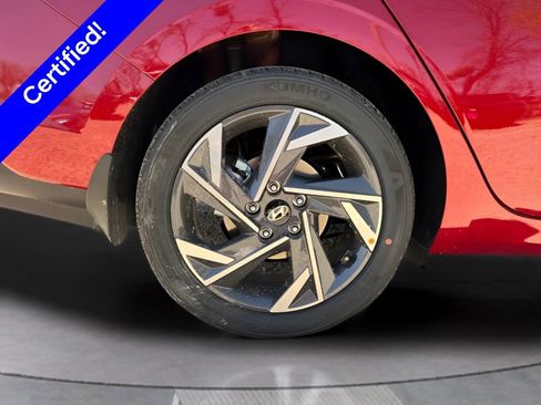 Used 2025 Hyundai Elantra Sport FWD image 17