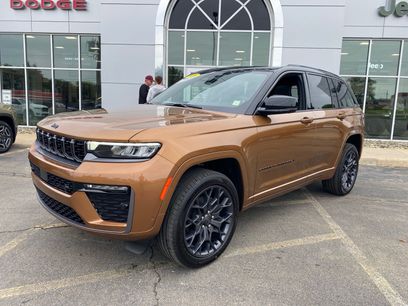 Used 2026 Jeep Grand Cherokee Summit w/ Obsidian Package