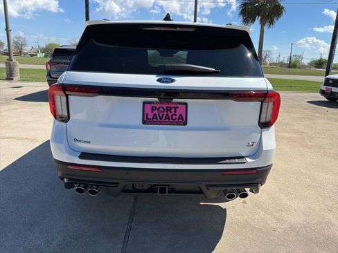 New 2026 Ford Explorer ST w/ Sun And Sound Package image 6