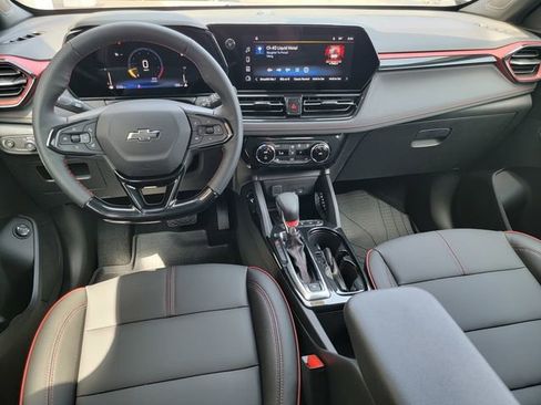 New 2025 Chevrolet TrailBlazer RS w/ Convenience Package image 31