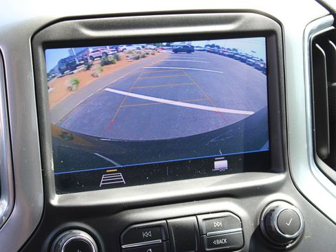Used 2021 Chevrolet Silverado 1500 RST AWD/4WD image 15