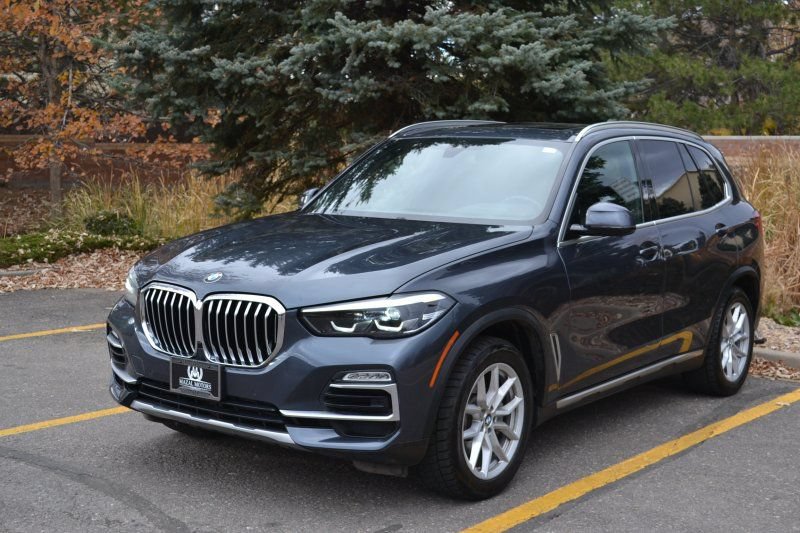 Used 2019 BMW X5 xDrive40i w/ Convenience Package AWD/4WD image 3
