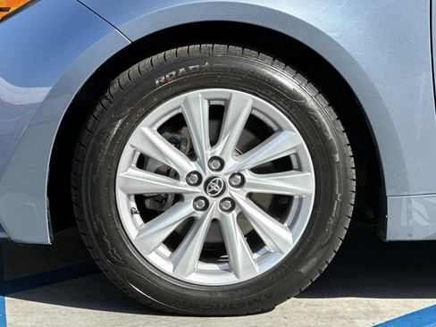 Used 2026 Toyota Corolla LE w/ LE Premium Package FWD image 22