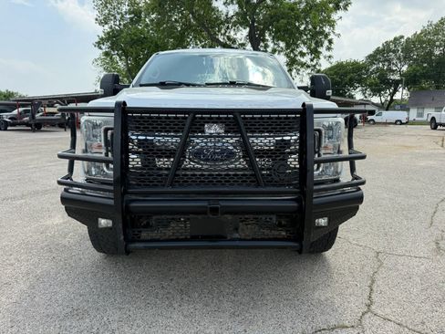 Used 2019 Ford F250 XLT w/ XLT Value Package AWD/4WD image 2