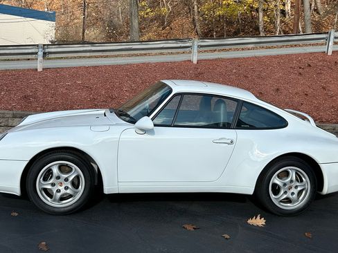 Used 1995 Porsche 911 Carrera image 2