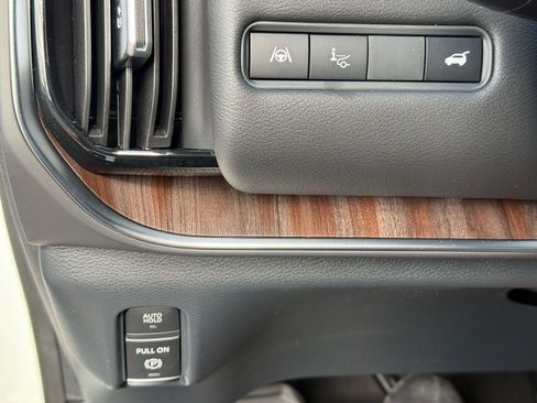 New 2025 Nissan Armada Platinum Reserve image 22