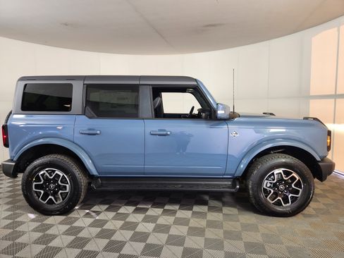 New 2025 Ford Bronco Outer Banks image 8