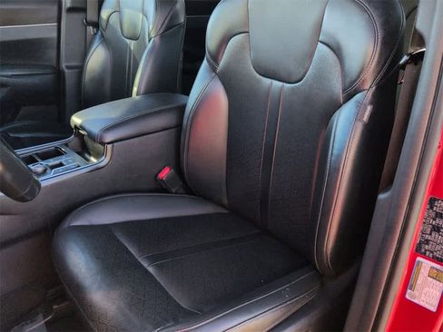 Used 2022 Kia Sorento S image 17