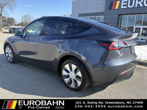 Used 2023 Tesla Model Y Long Range image 29