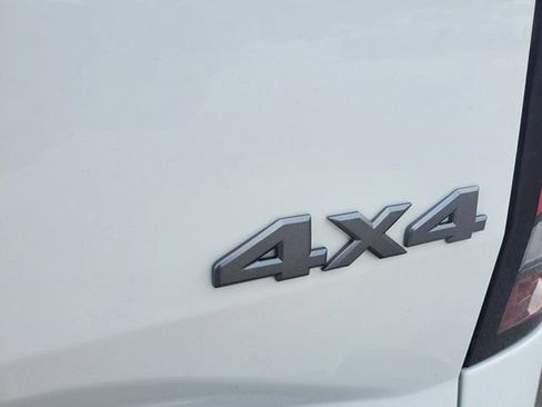 New 2026 Nissan Frontier S AWD/4WD image 9